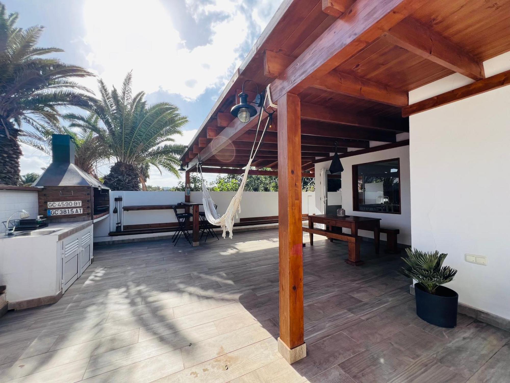הוילה קוסטה טגוויסה Oasis En Lanzarote מראה חיצוני תמונה